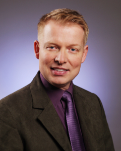 TORBJÖRN HOLST-LARSEN